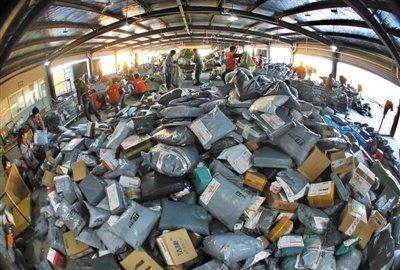 黄金跳水比特币暴跌！超17万人爆仓！