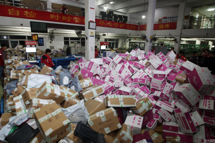 超47万人爆仓!超比特币一度跌超7%失守10万美元关口