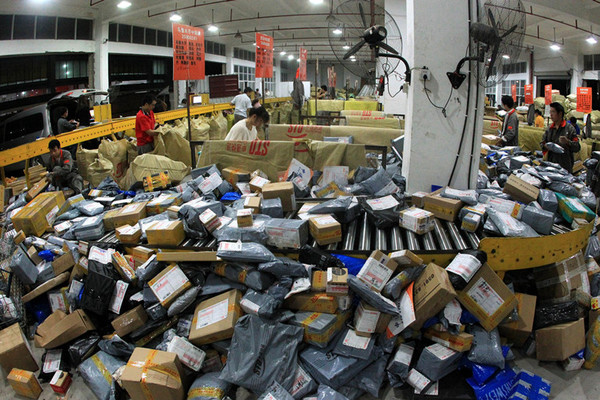 中概股下挫黄金、白银跳水加密货币近35万人爆仓