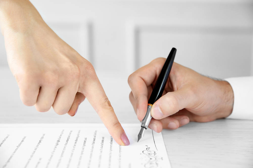 期货合约与远期合约有什么不同？